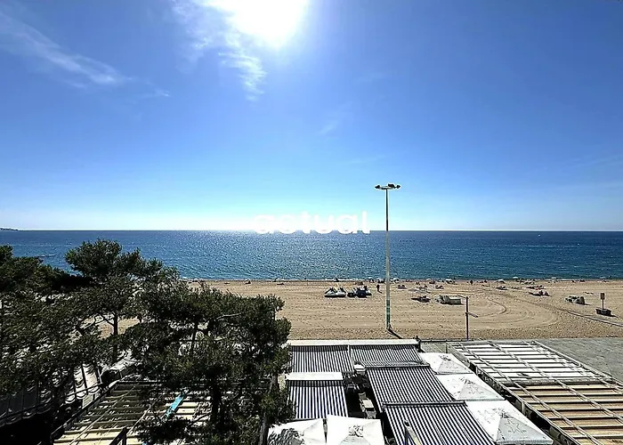 Elypalace 1-9 Апартаменты *